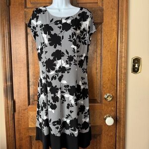 Connected Apparel Black & White Stripes w/Scattered Flowers Pullover Dress
